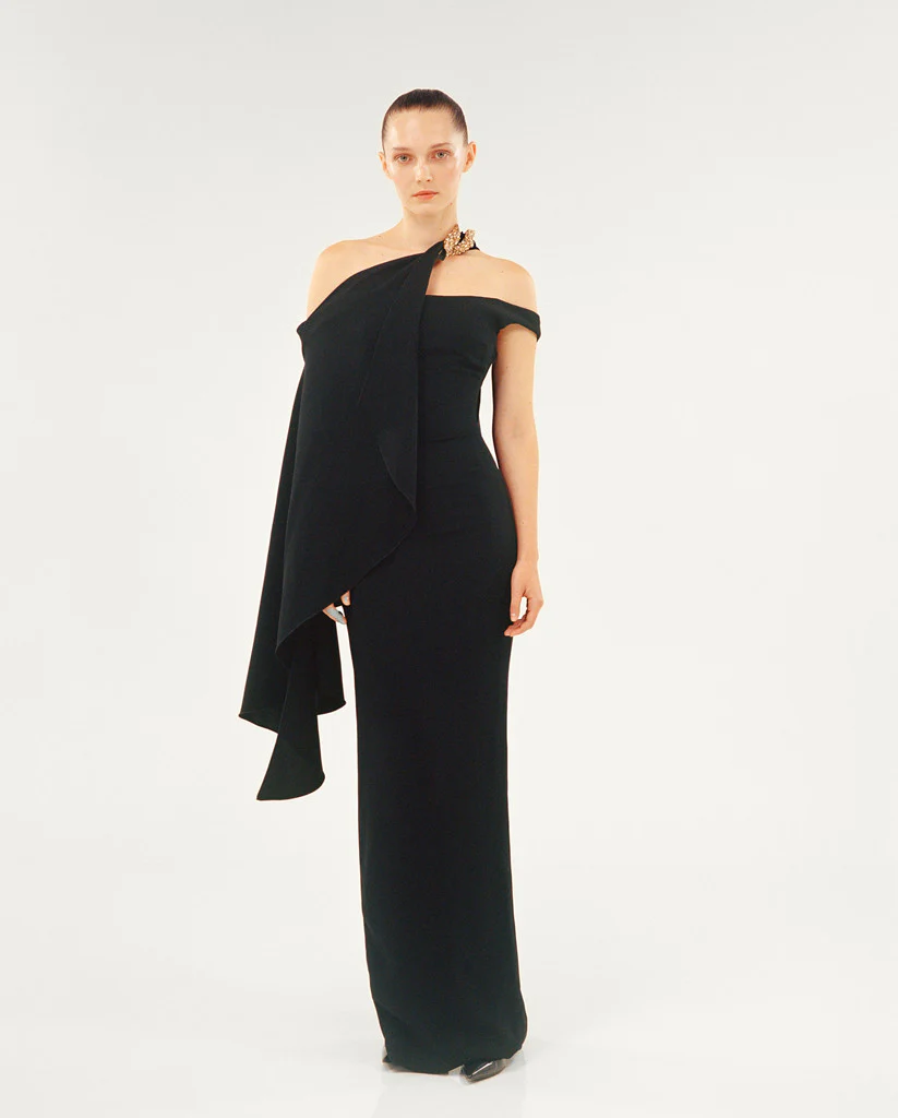 CREPE CAPE WITH EMBROIDERED BROCHE - Image 2