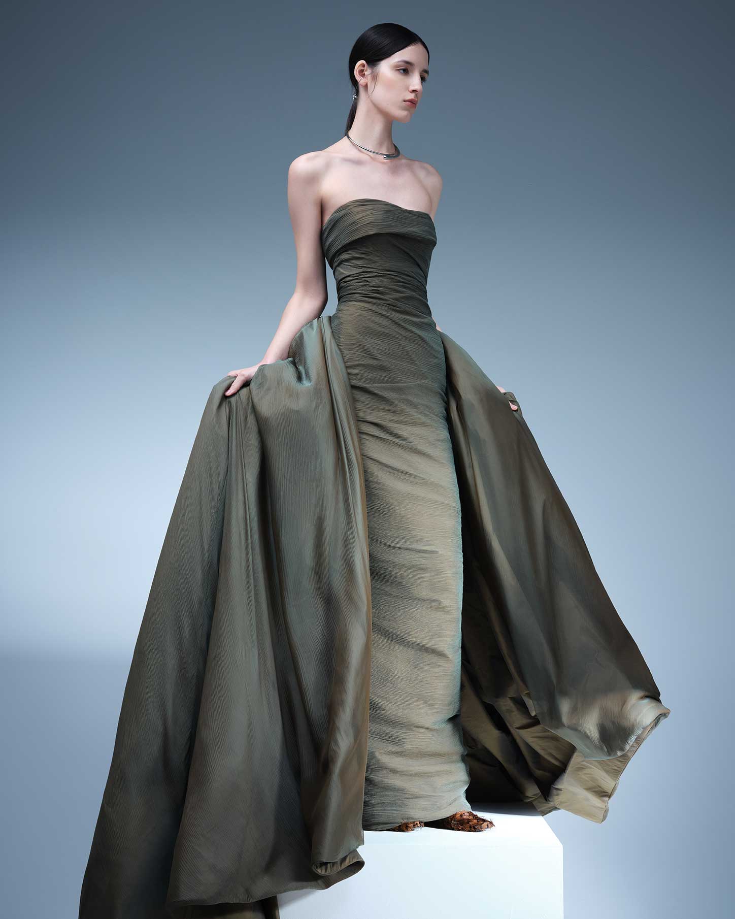 DRAPED SILKY CHIFFON WITH DETACHABLE TAIL - Image 6