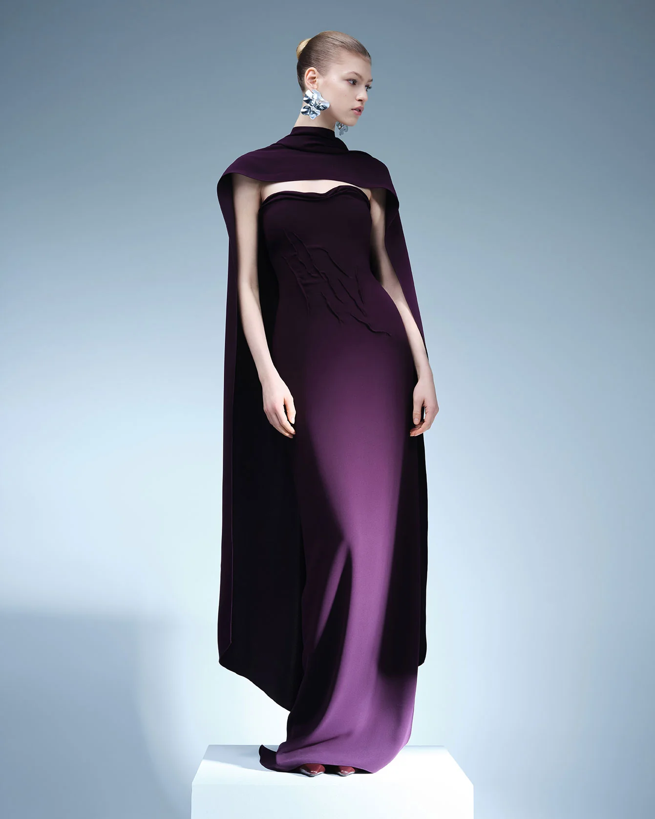 HAND-MANIPULATED CREPE GOWN WITH CAPE - Image 2