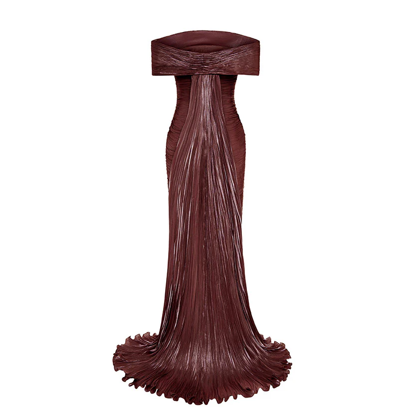 HAND PLEATED SILK WITH TAIL GOWN - Image 10