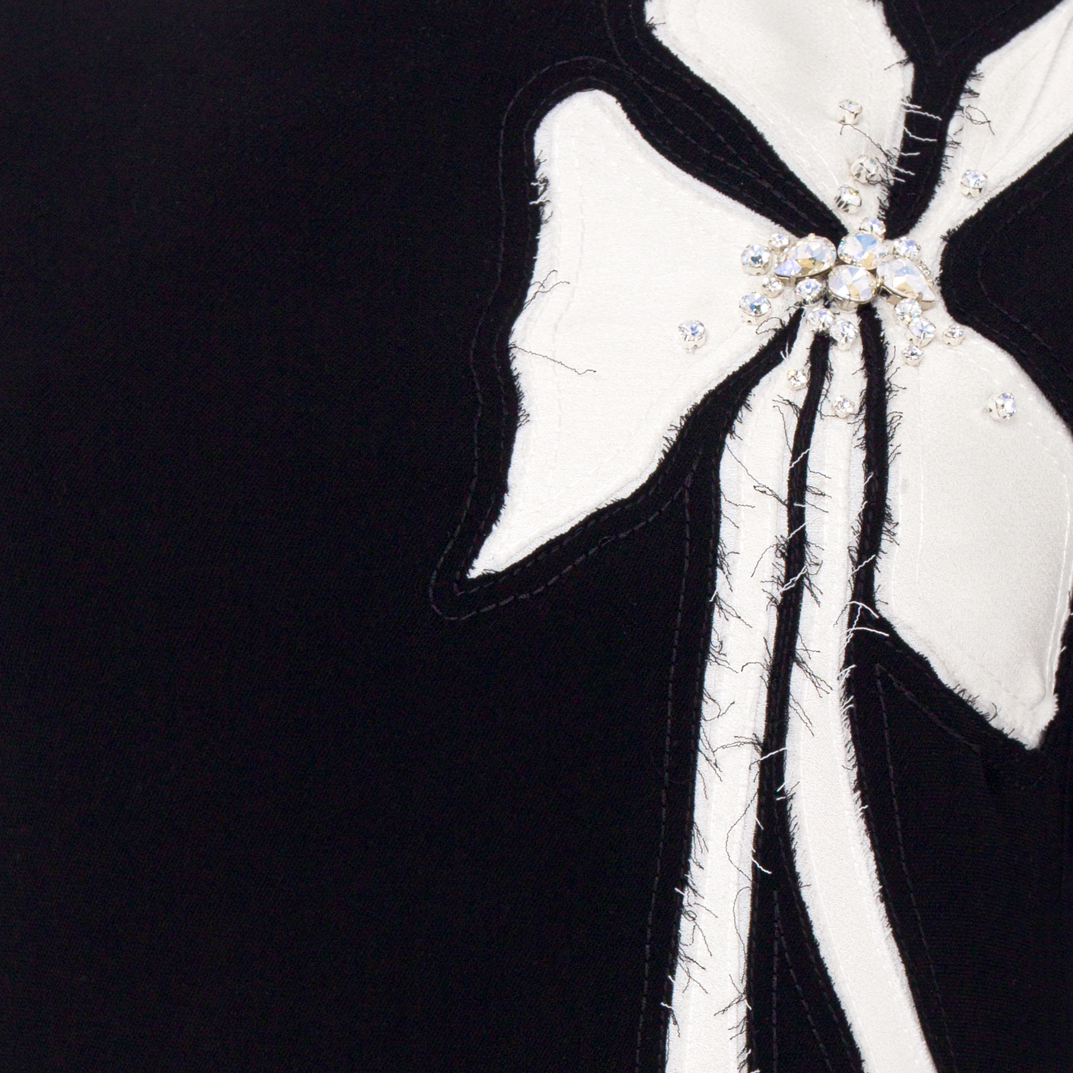 Long sleeve Crepe gown with flower cutout - Image 6