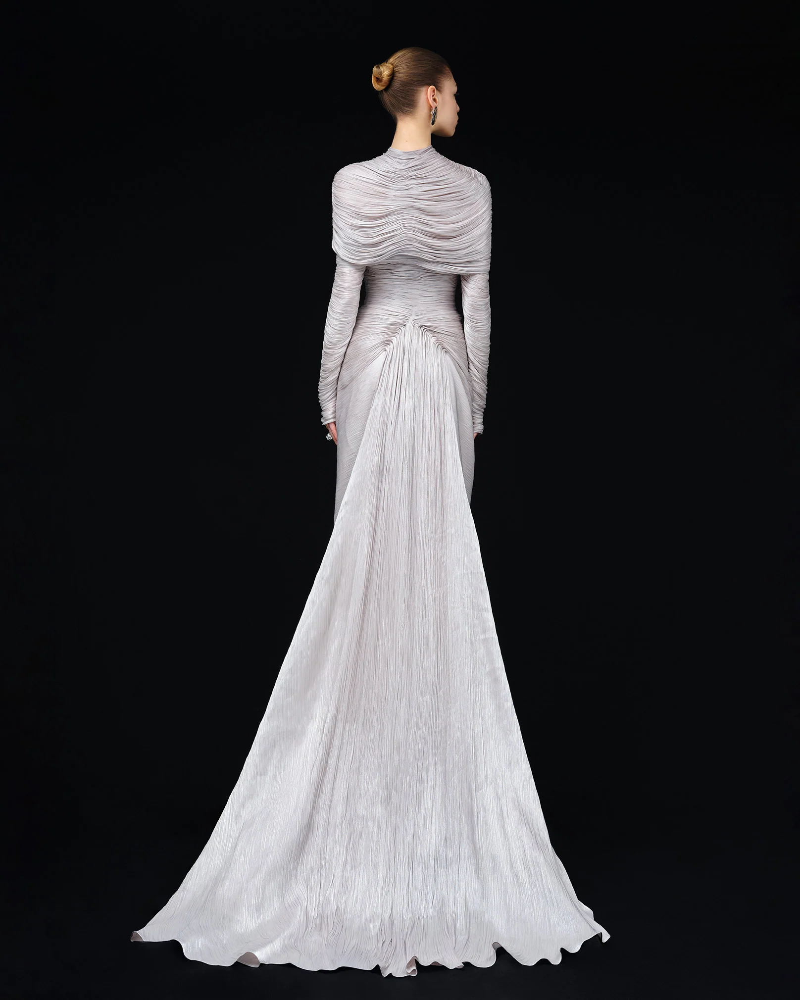 LONG-SLEEVED PLEATED GOWN WITH DETACHABLE CAPE - Image 3