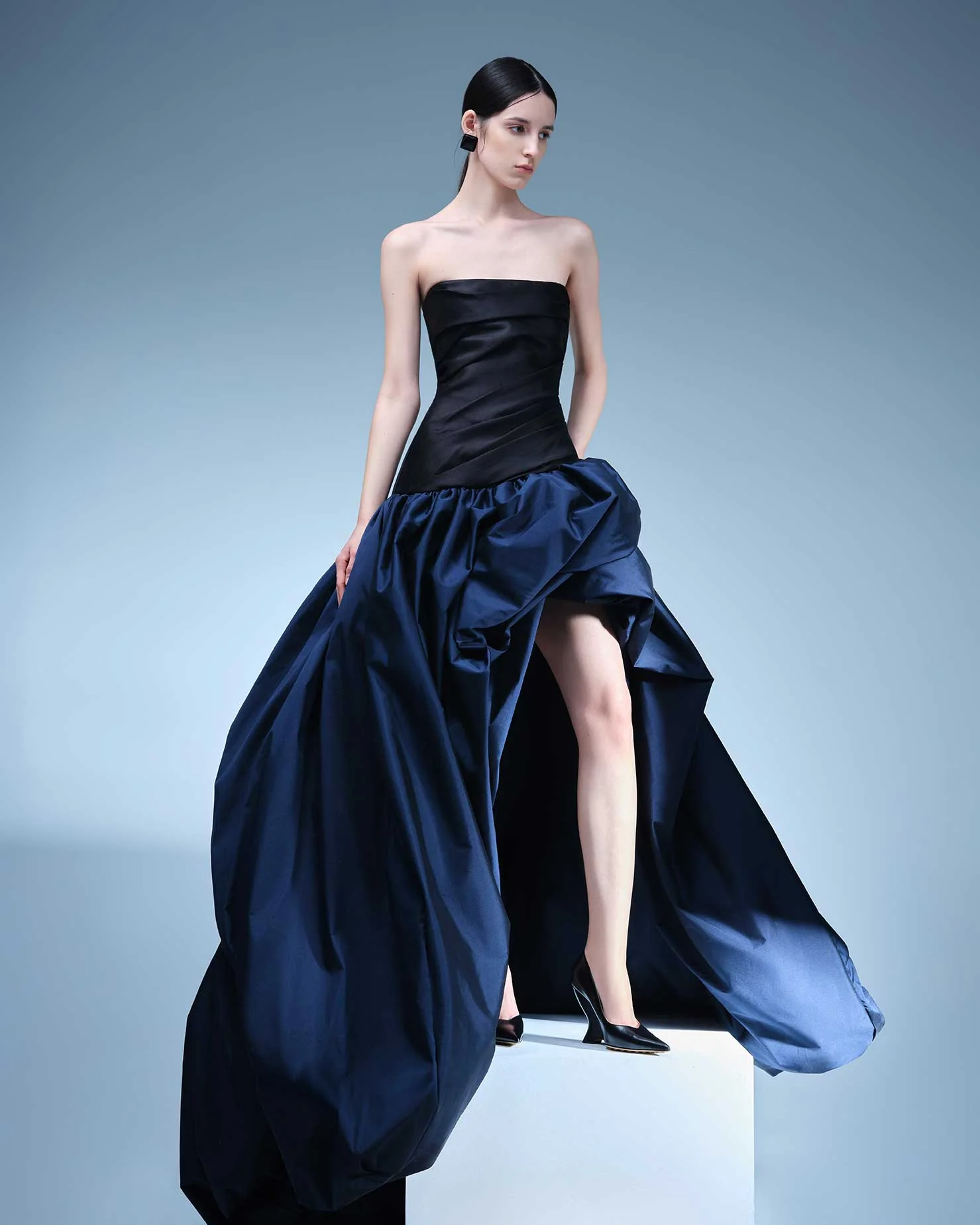MIKADO AND TAFFETA SKIRT GOWN - Image 3