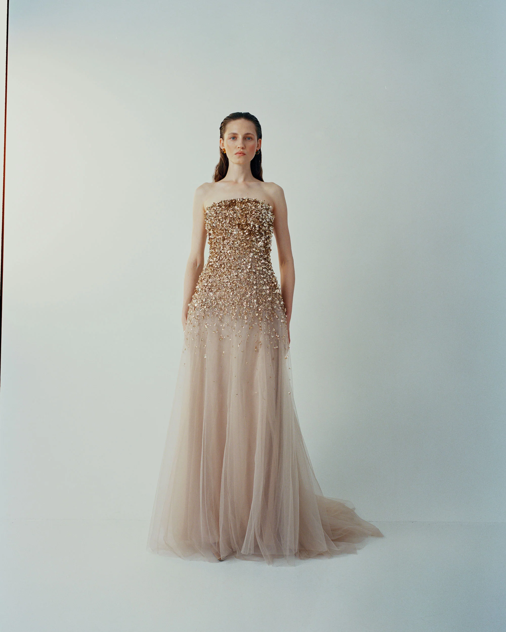 ODALYS - STRAPLESS GOLD EMBROIDERED GOWN WITH TULLE BOTTOM - Image 2
