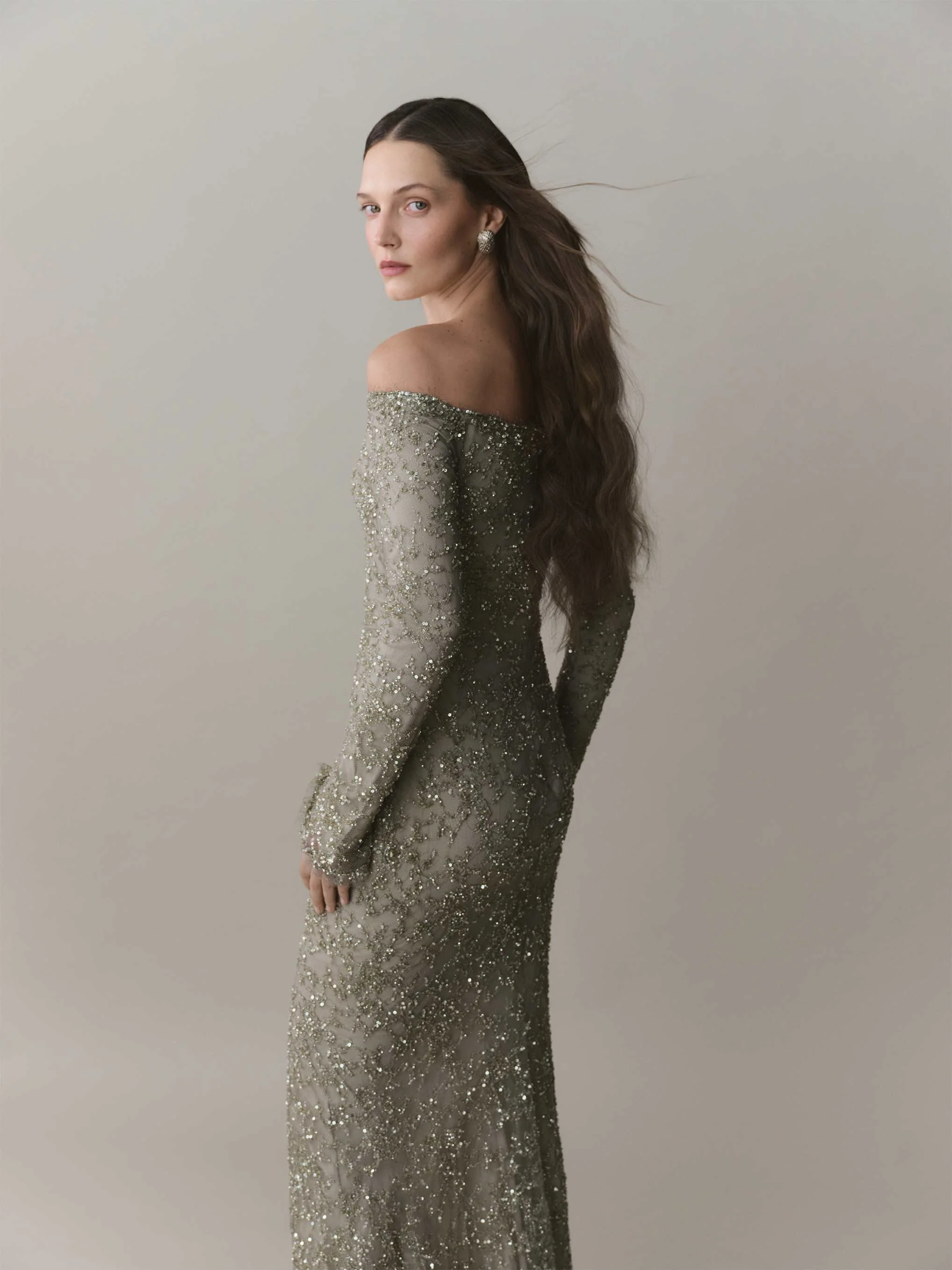 Off-Shoulder Embroidered Lace Dress - Image 3