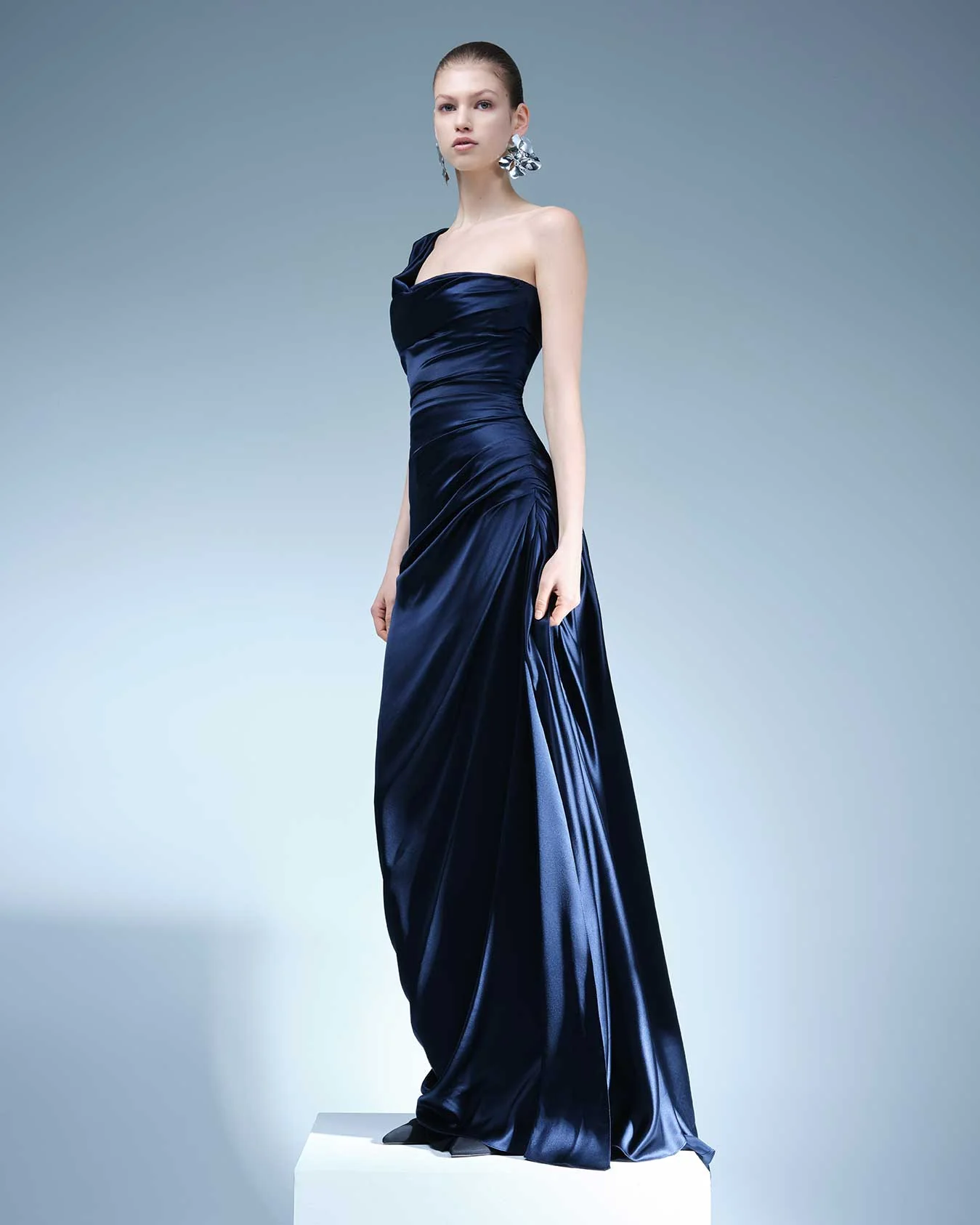 ONE STRIPED SLEEVE SILKY SATIN GOWN - Image 3