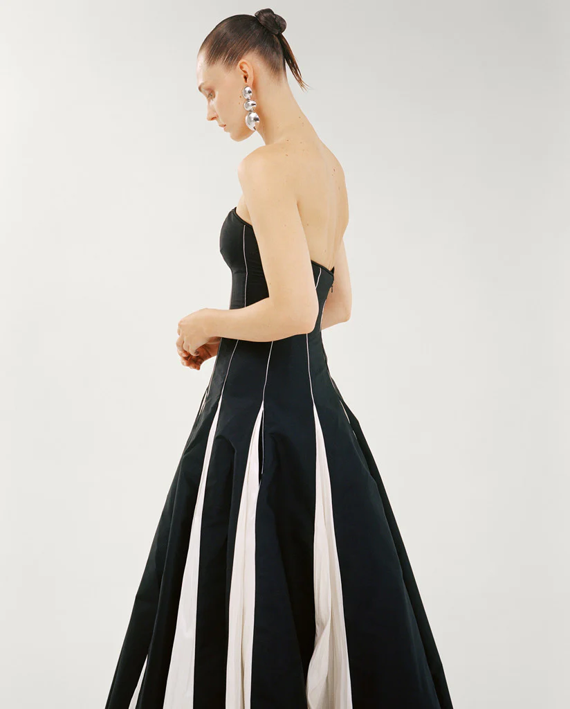 STRAPLESS A-LINE TAFFETA DRESS WITH PIPING PLEATED DETAIL - Image 3