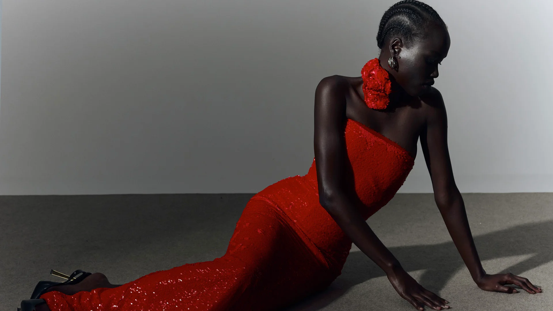 Strapless full Payette fitted gown with flower neck piece - Image 4